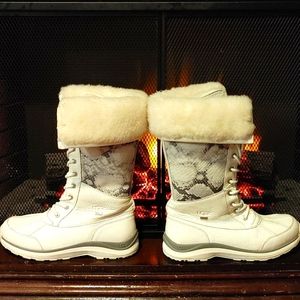 Ugg Adirondack Tall size 10 (without box)